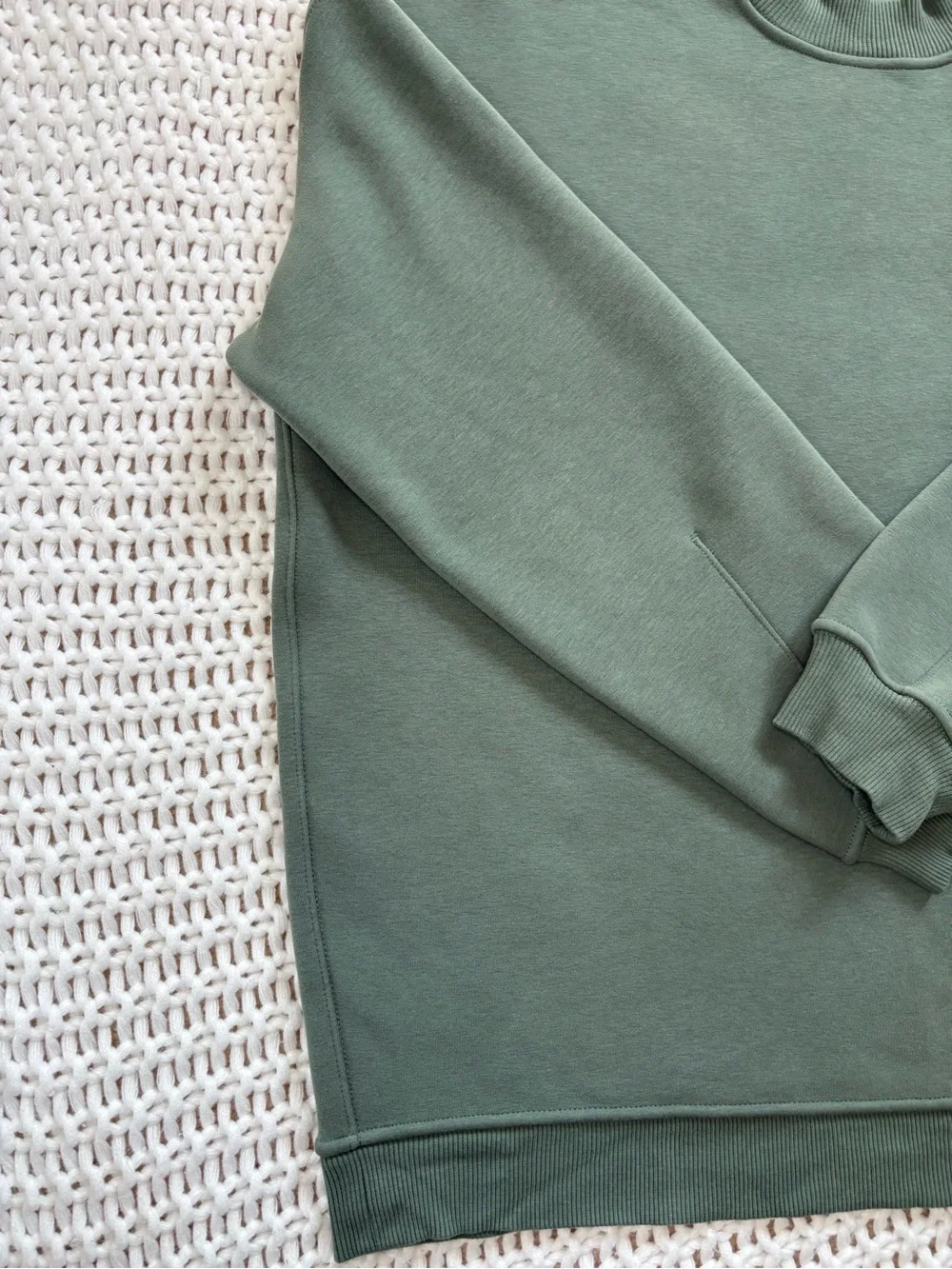 lululemon heavyweight fleece pullover *Tennis Club in grey eucalyptus size small